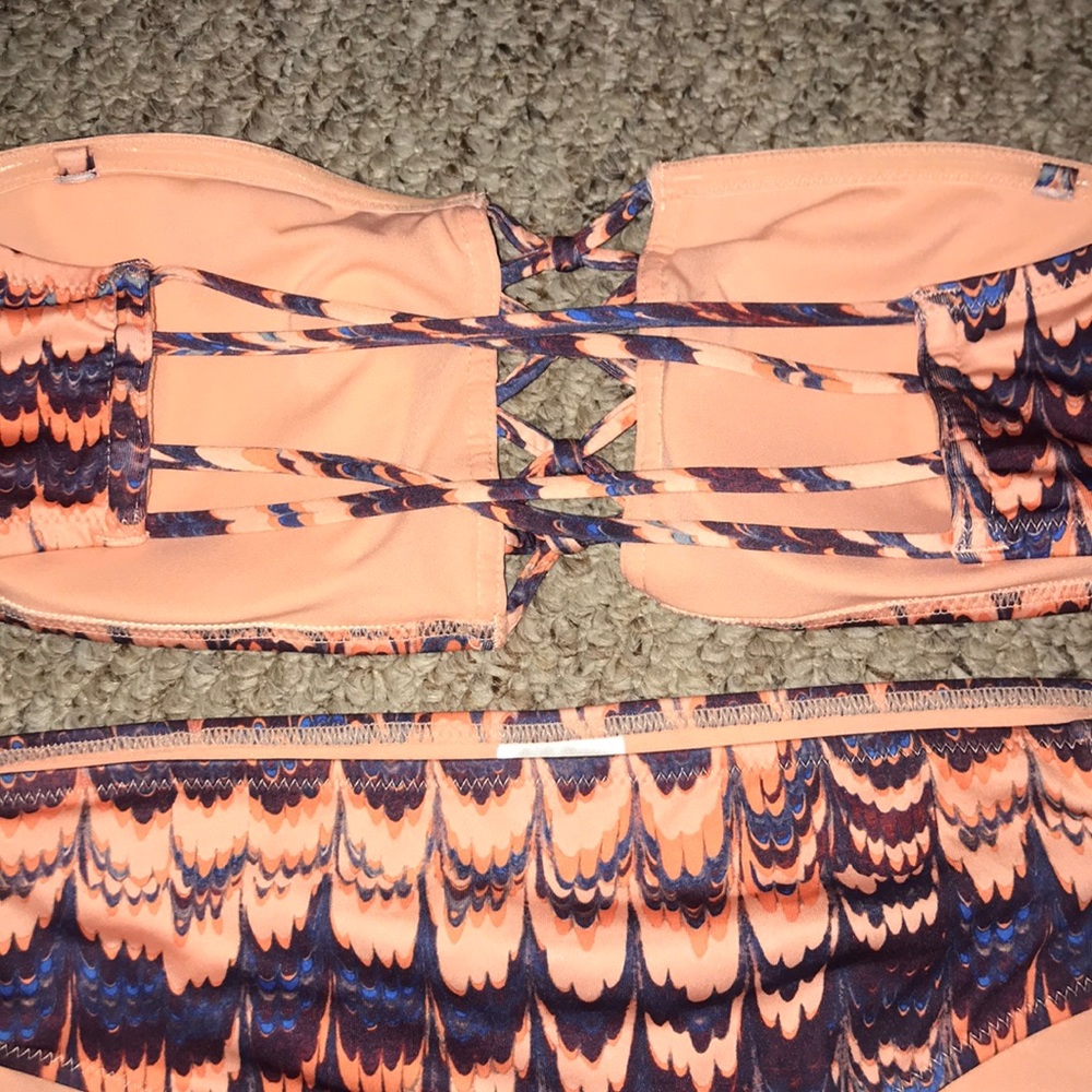 H&M bikini! 🌊☀️ - Picture 3 of 3